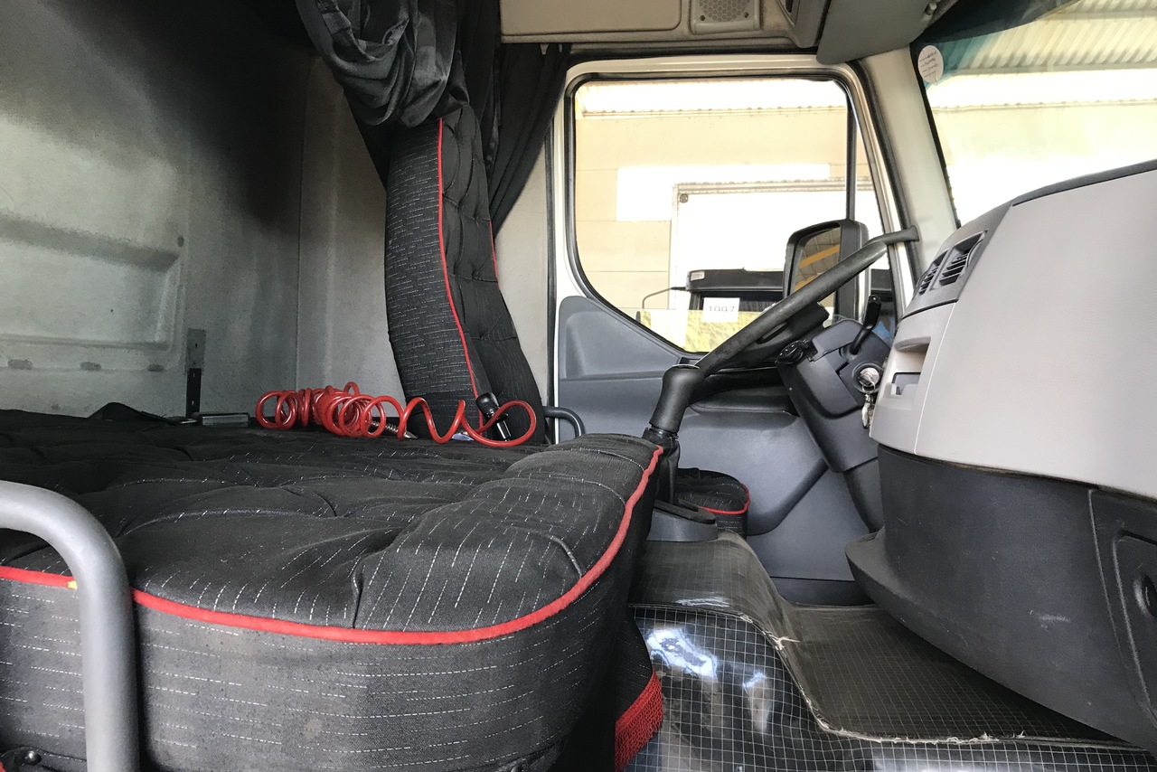 Volvo VM 270 - 13/13 3