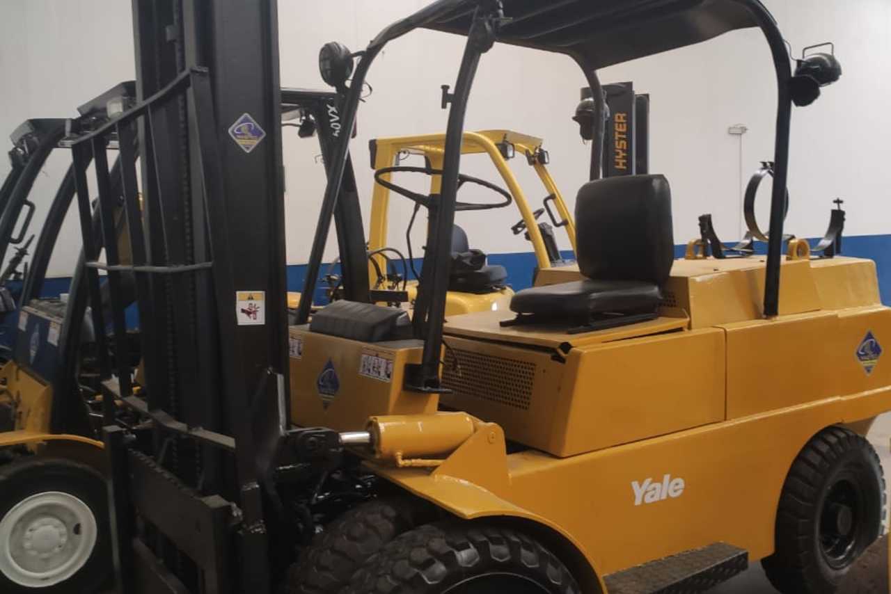 Yale Empilhadeira - 80/80 4