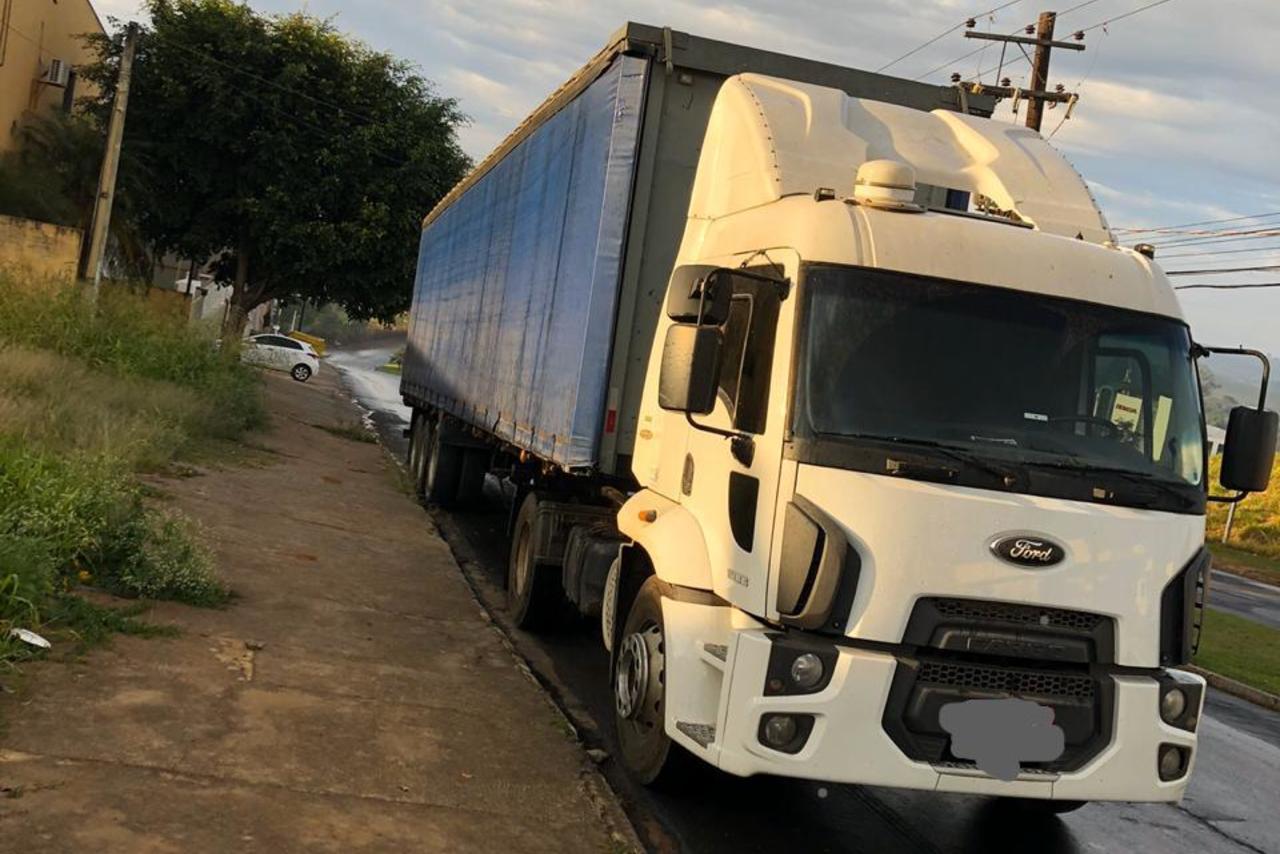 Ford Cargo1933 - 13/13 16