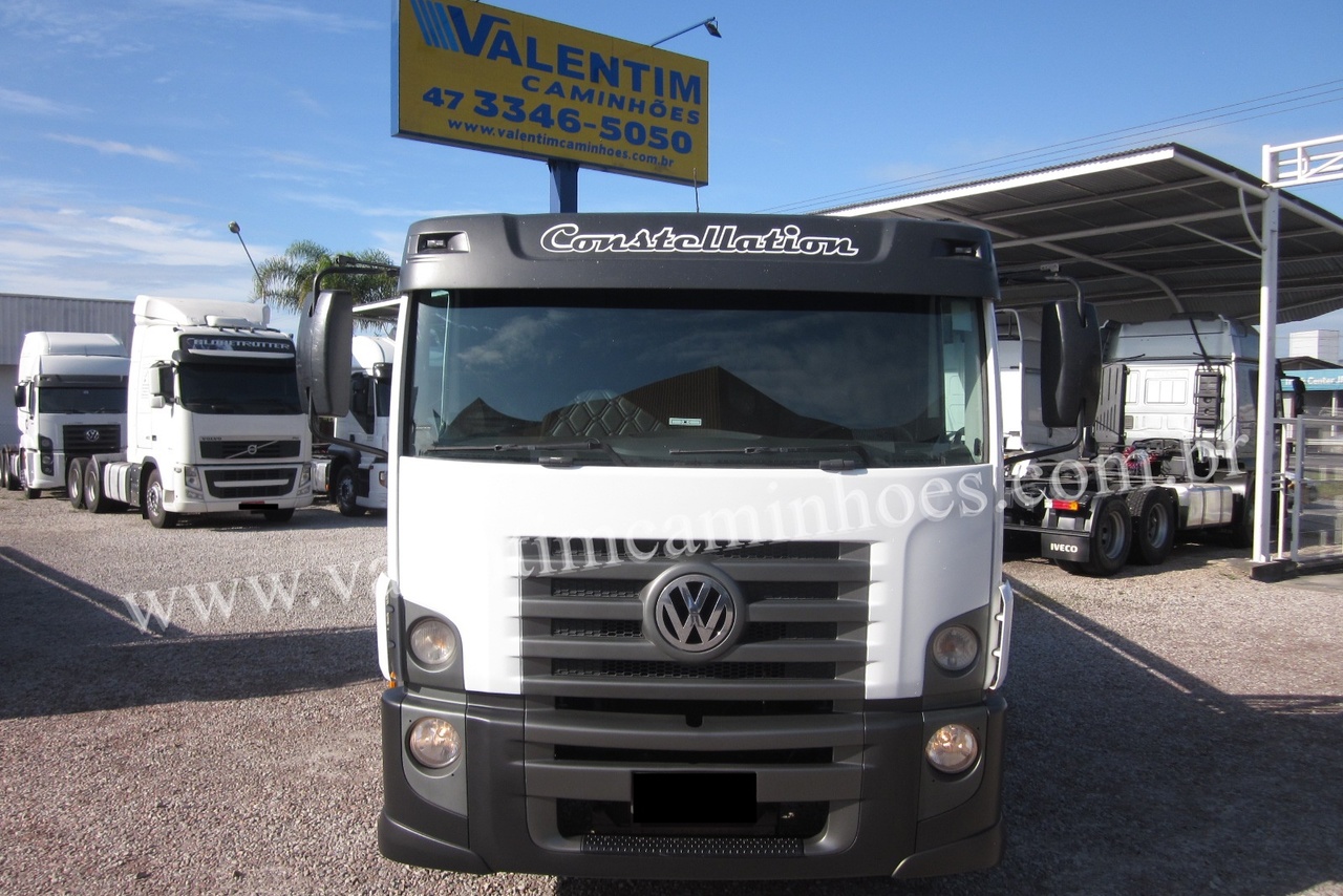 Volkswagen 24-250 E Constellation 3-Eixos - 10/10 8
