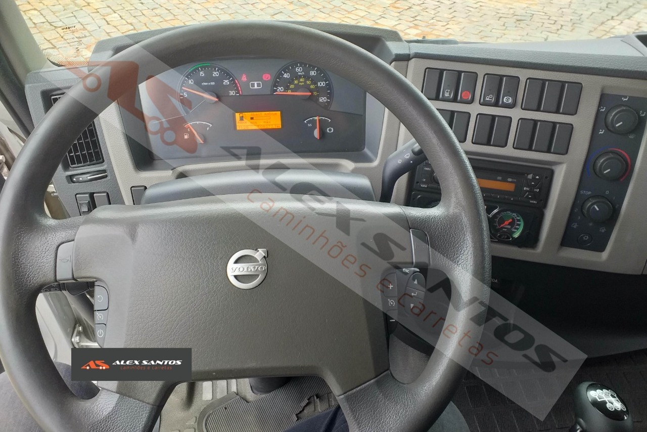 Volvo VM 270 - 13/13 8