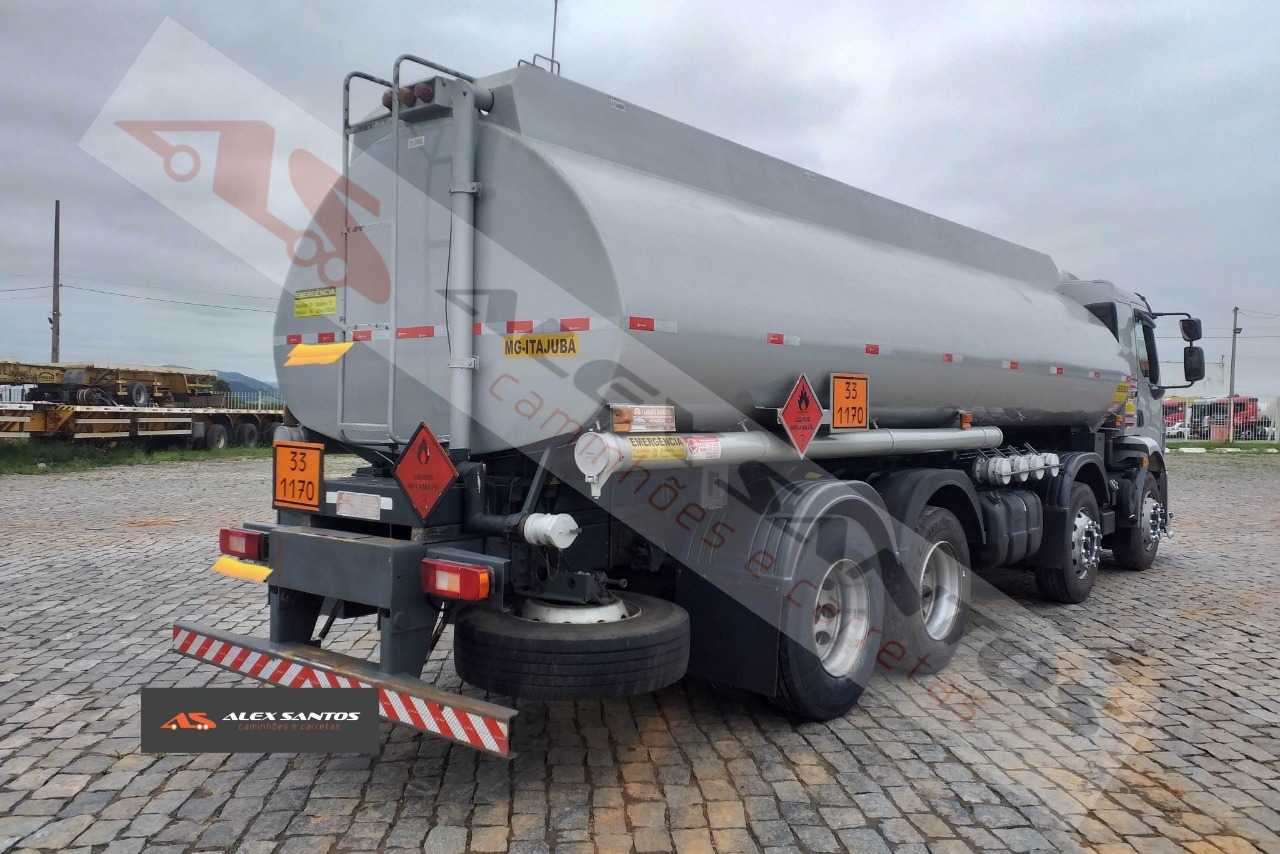 Volvo VM 270 - 13/13 13