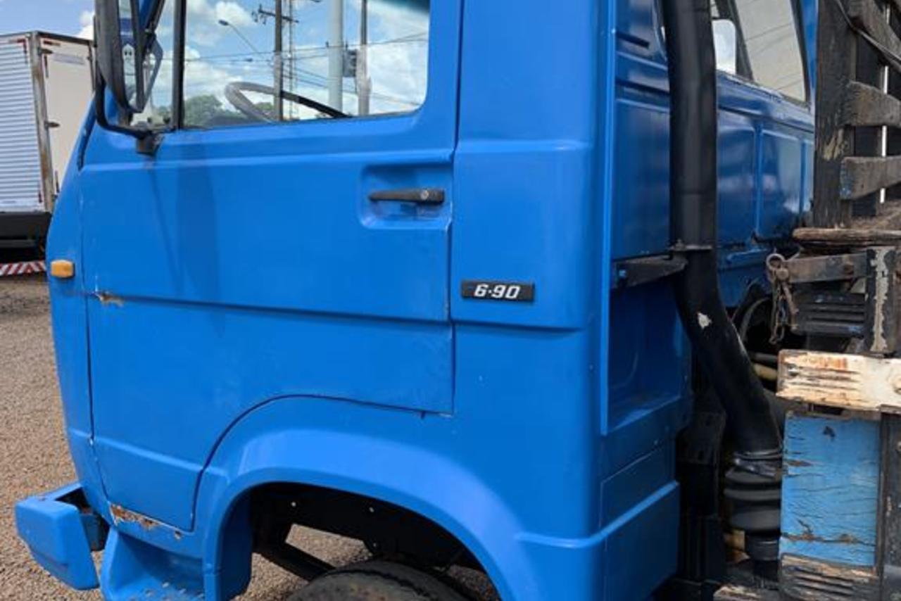 Volkswagen 6 90 - 85/85 2