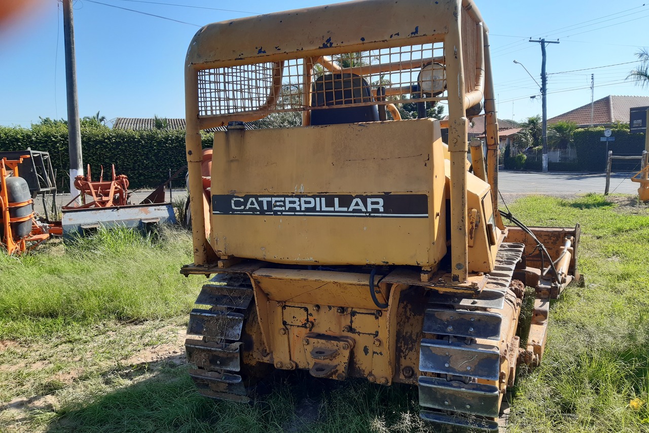 Caterpillar D4E - 84/84 4