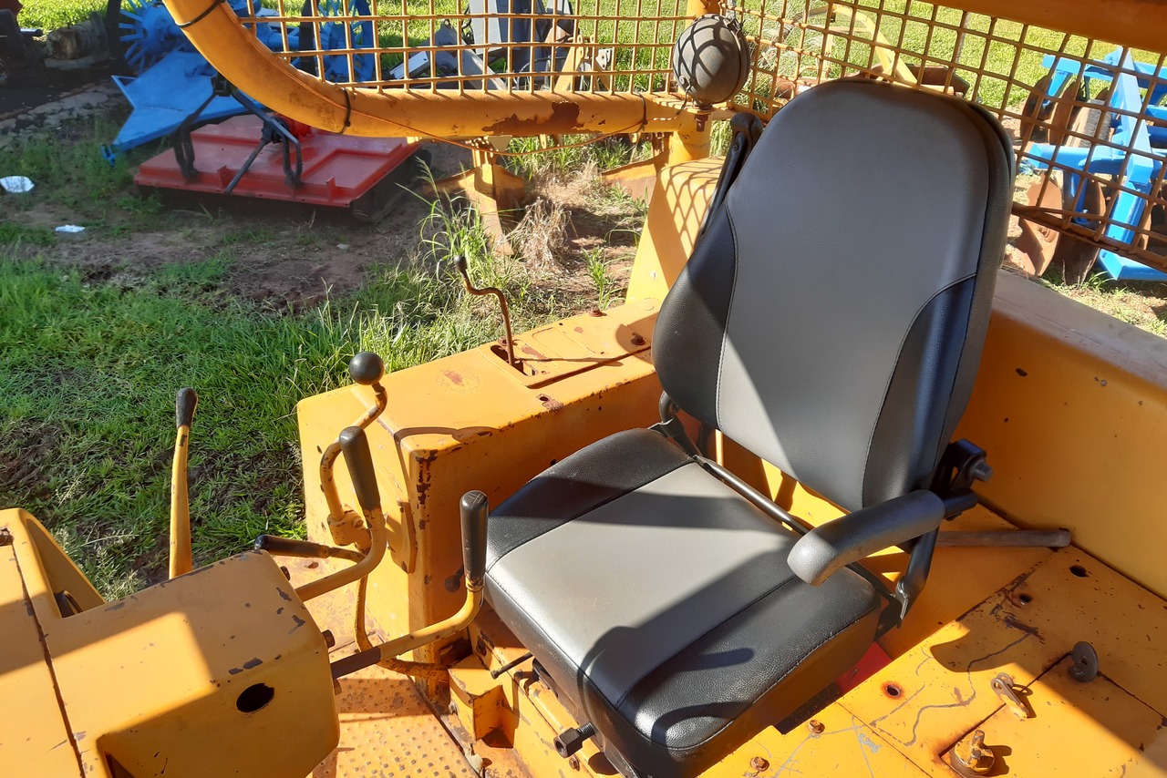 Caterpillar D4E - 84/84 7