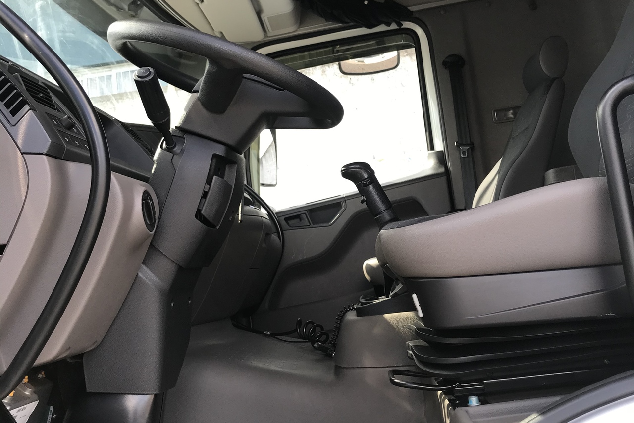 Volkswagen VW 25370 Constellation - 16/16 7