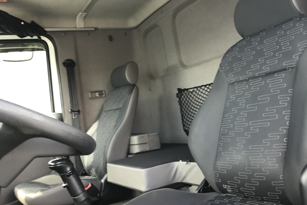 Volkswagen VW 25370 Constellation - 16/16 9