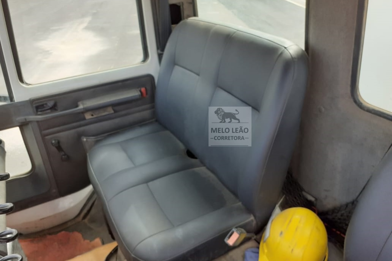 Ford Cargo1517 - 05/05 28
