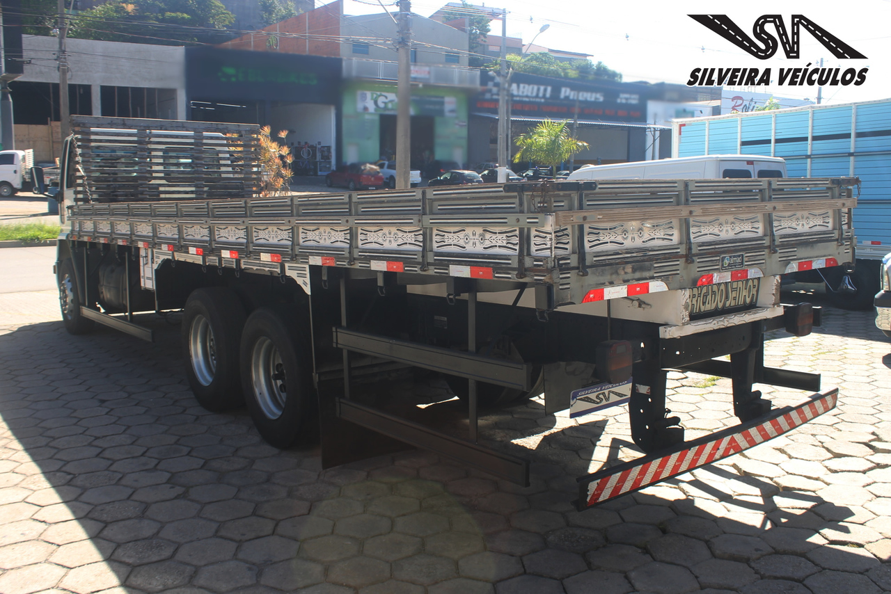 Ford Cargo2422 - 04/04 4