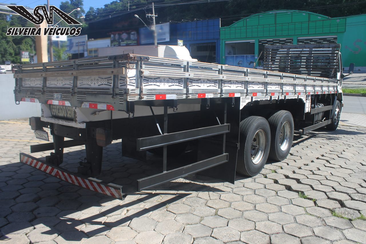 Ford Cargo2422 - 04/04 5