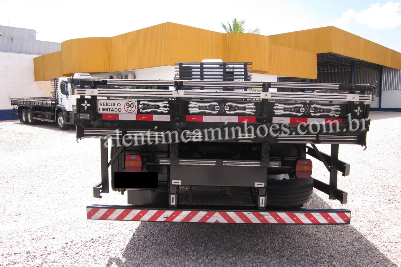 Volkswagen 24-250 E Constellation 3-Eixos - 11/11 13