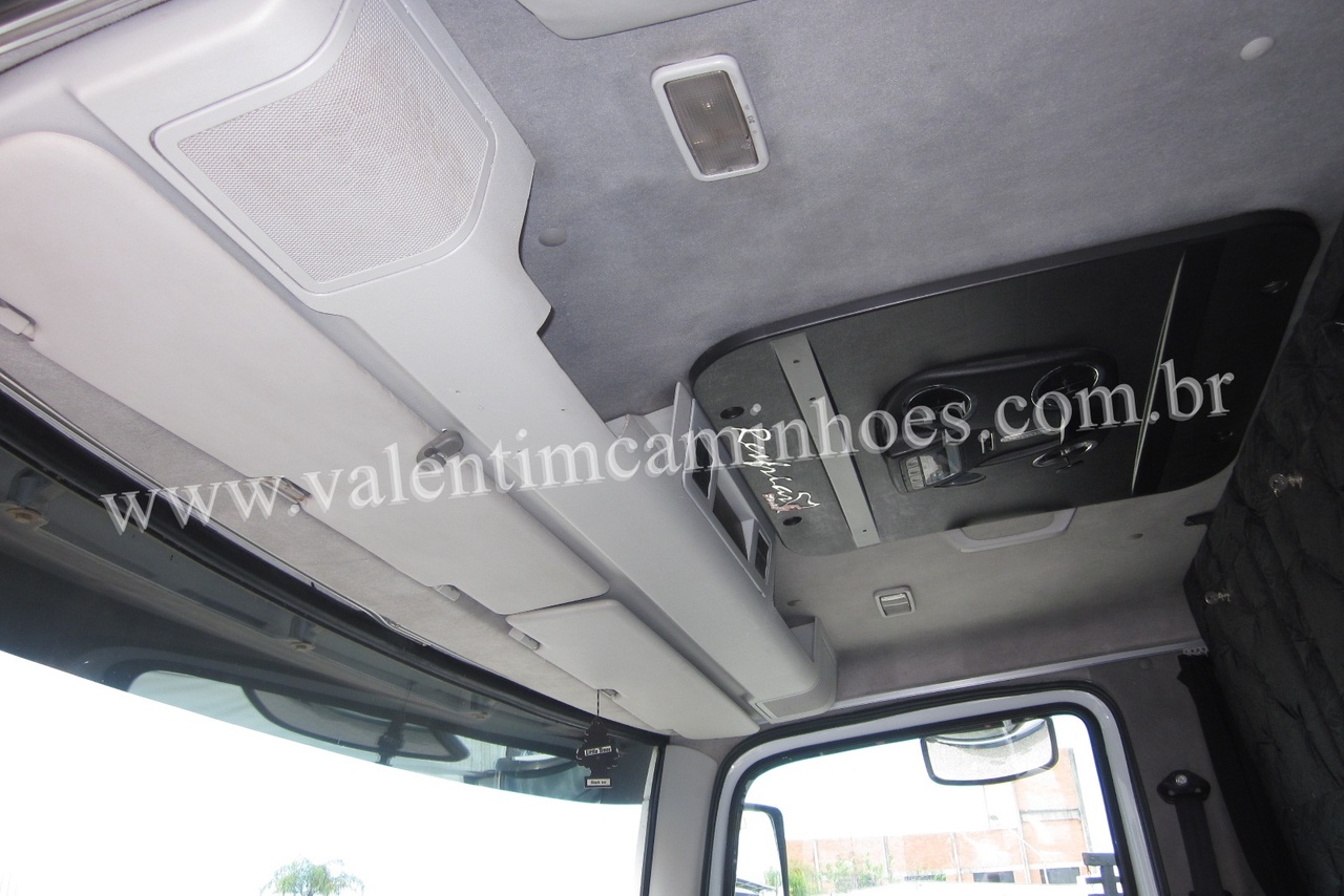 Volkswagen 24-250 E Constellation 3-Eixos - 11/11 20
