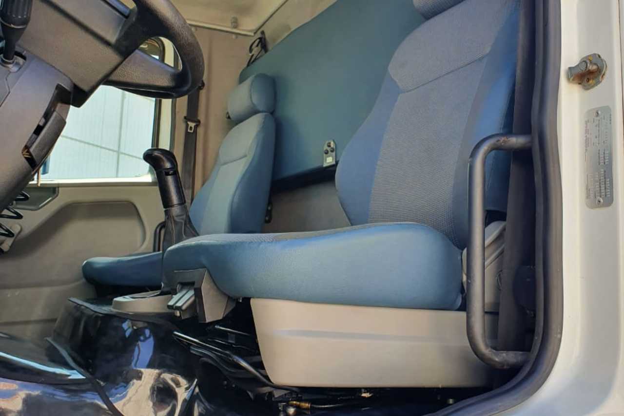 Volkswagen 17 250 - 11/11 3
