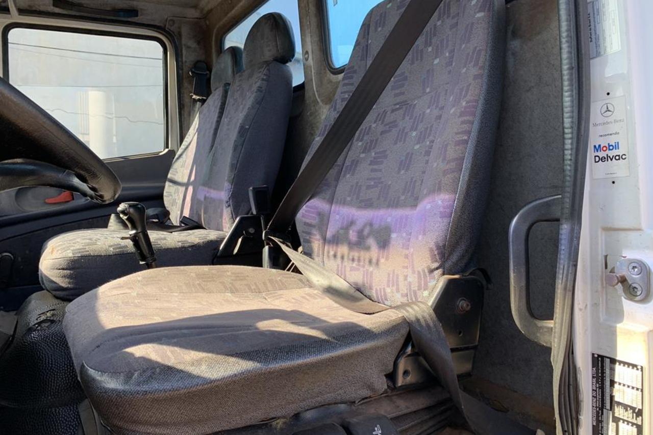 Mercedes Benz MB 1718 - 09/09 9