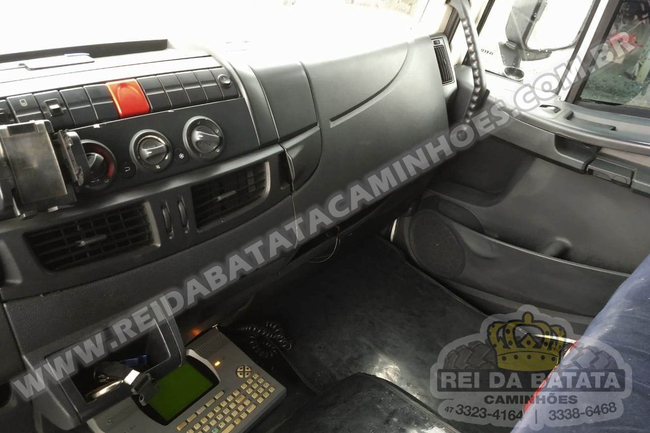 Iveco Tector 240 - 13/13 11