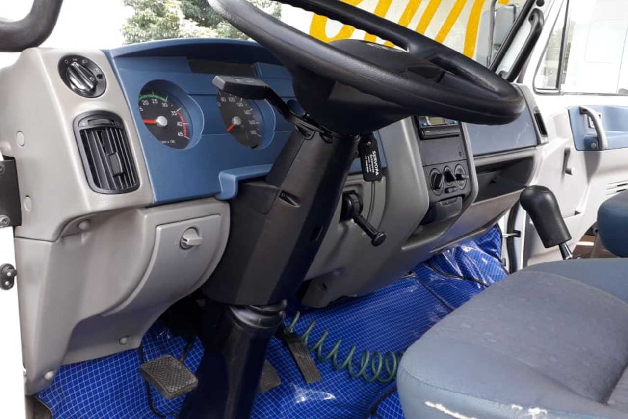Volkswagen 8 150 - 08/09 9