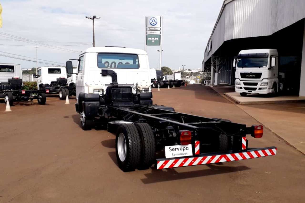 Volkswagen 8 150 - 08/09 14