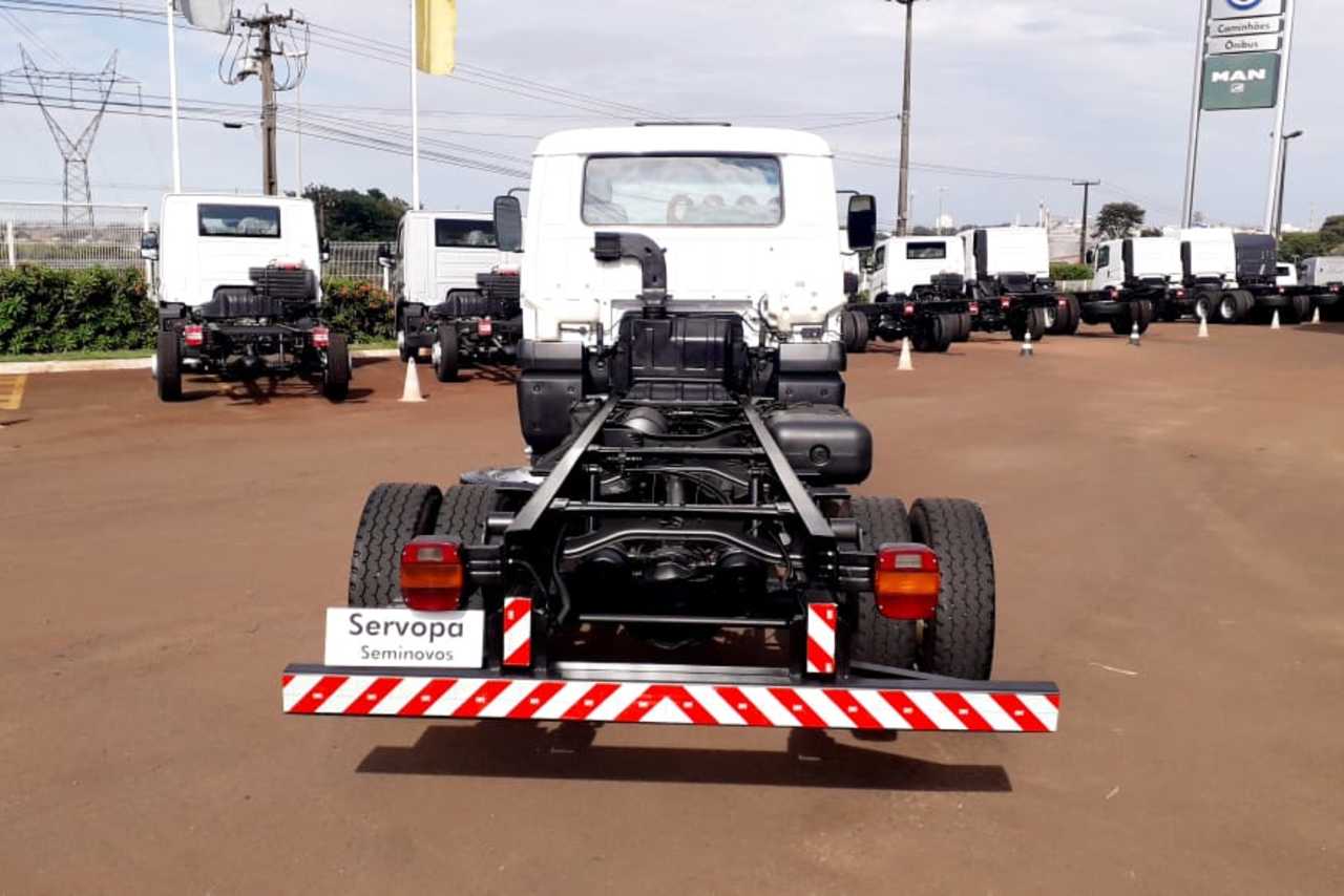 Volkswagen 8 150 - 08/09 15