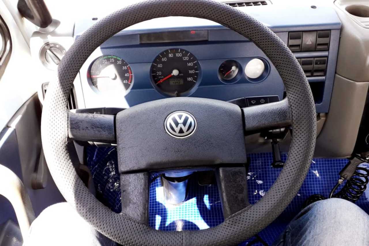 Volkswagen 8 150 - 08/09 7
