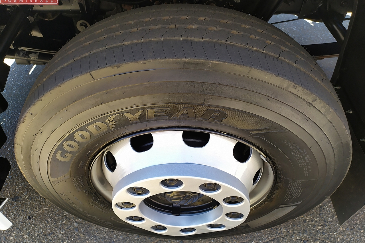 Volkswagen 24-280 E Constellation 6x2 - 14/14 16