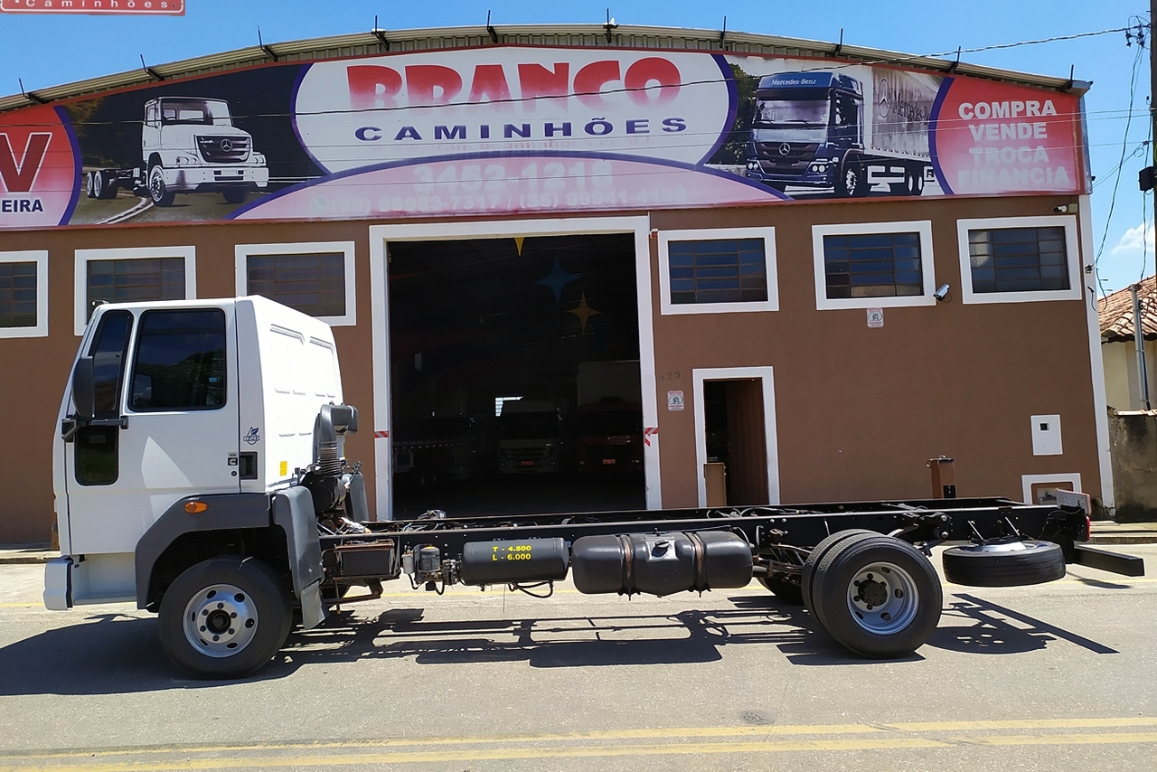 Ford Cargo1119 - 15/15 4