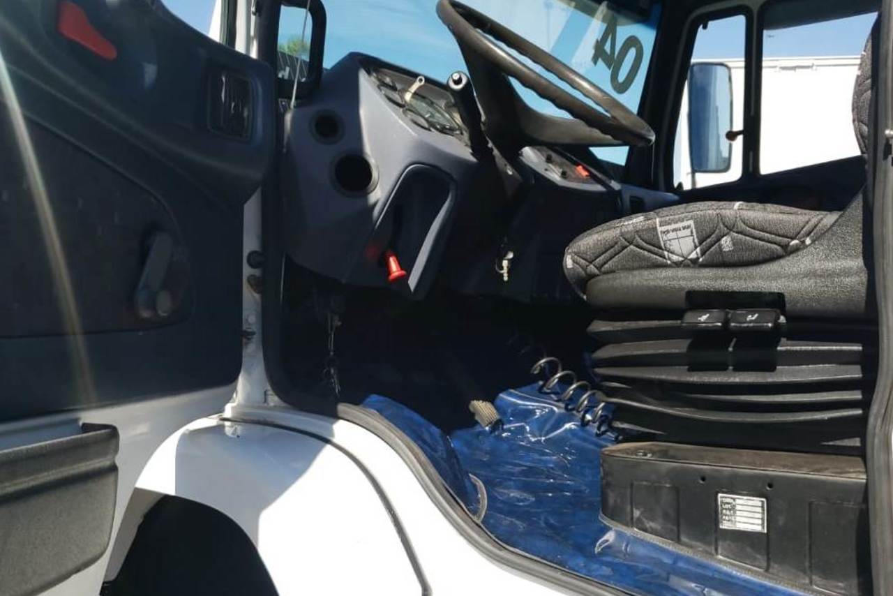 Mercedes Benz MB 1620 - 04/04 7