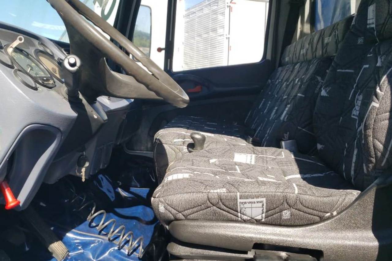 Mercedes Benz MB 1620 - 04/04 9