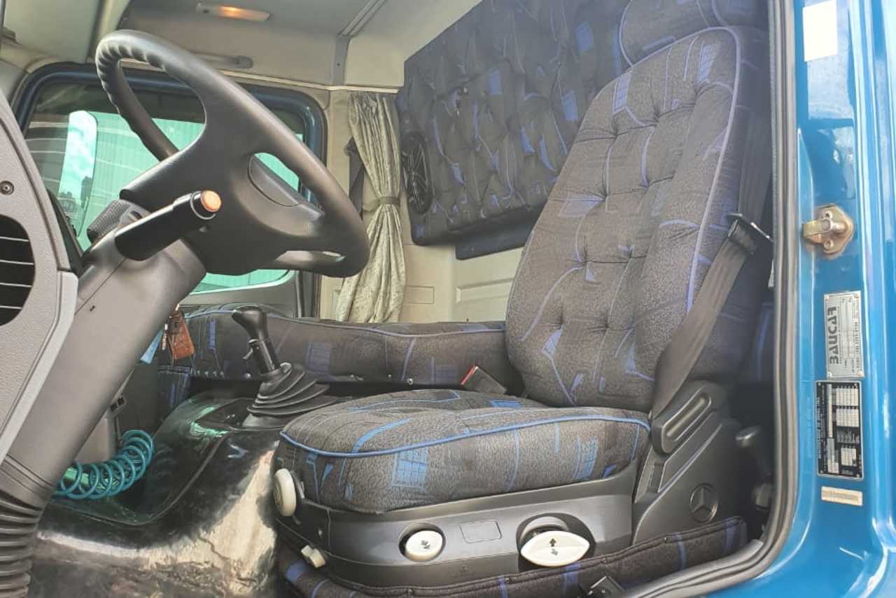 Mercedes Benz Atego 2425 - 09/09 6