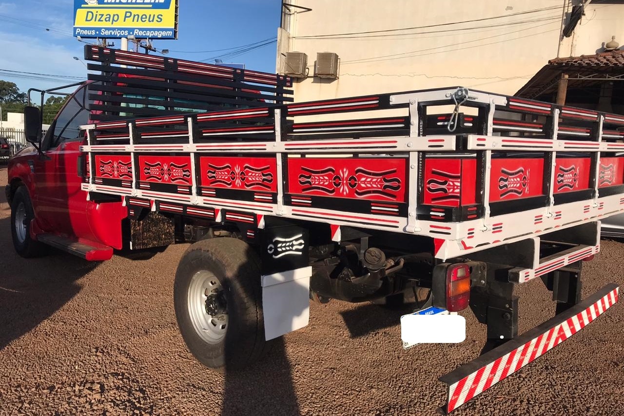 Ford F350 - 05/06 5