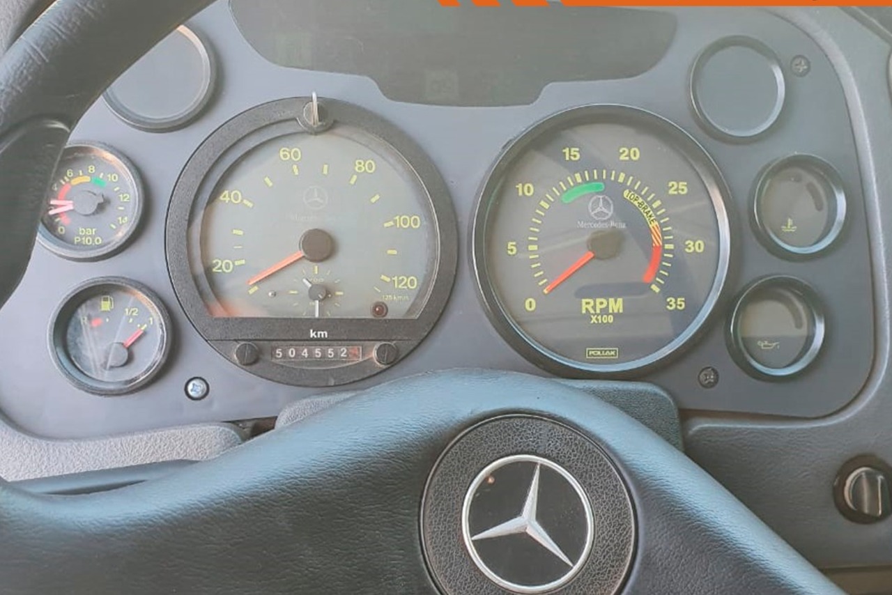 Mercedes Benz MB 1620 - 08/09 4