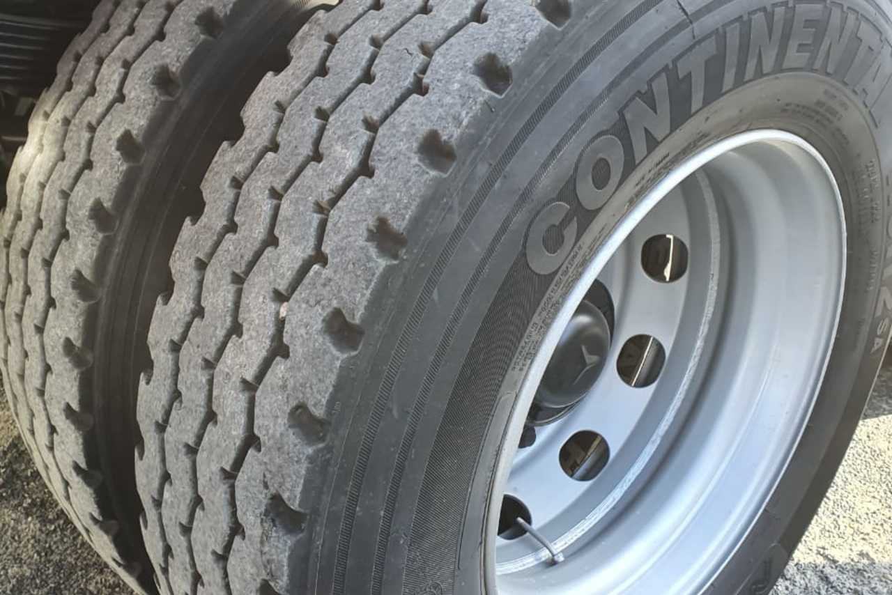Mercedes Benz MB 1620 - 08/09 8