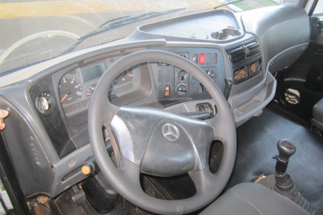Mercedes Benz Axor 3340 - 06/06 11