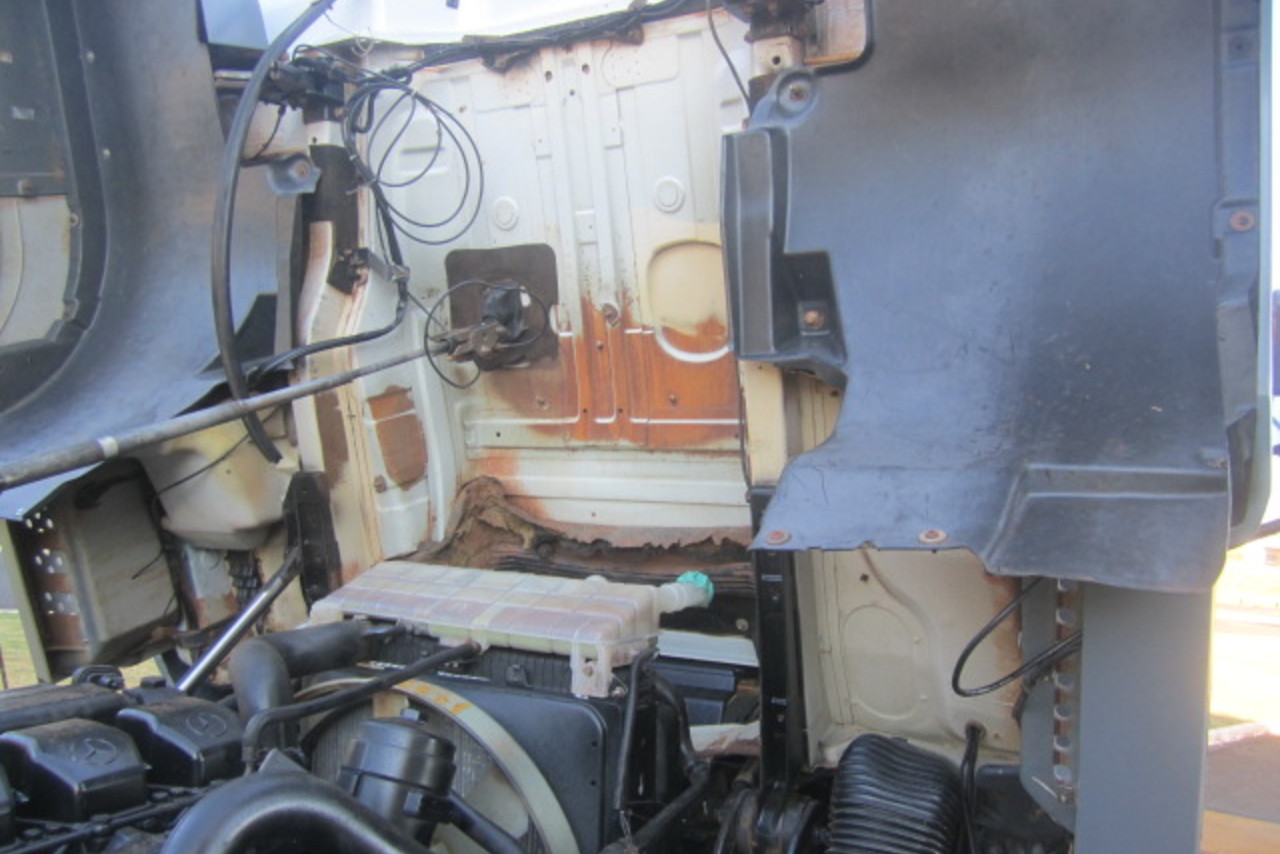 Mercedes Benz Axor 3340 - 06/06 18
