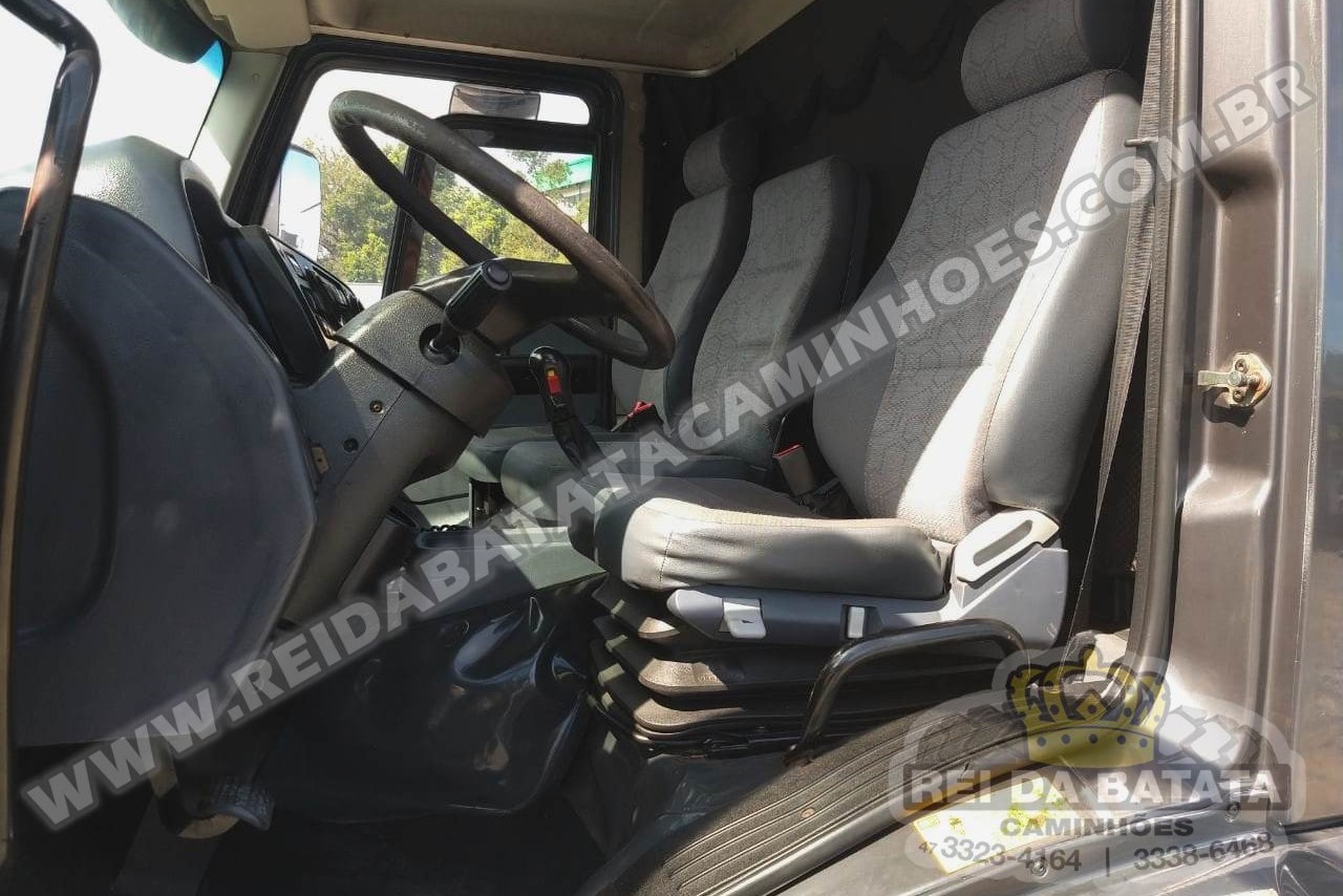 Ford Cargo2422 - 12/12 10