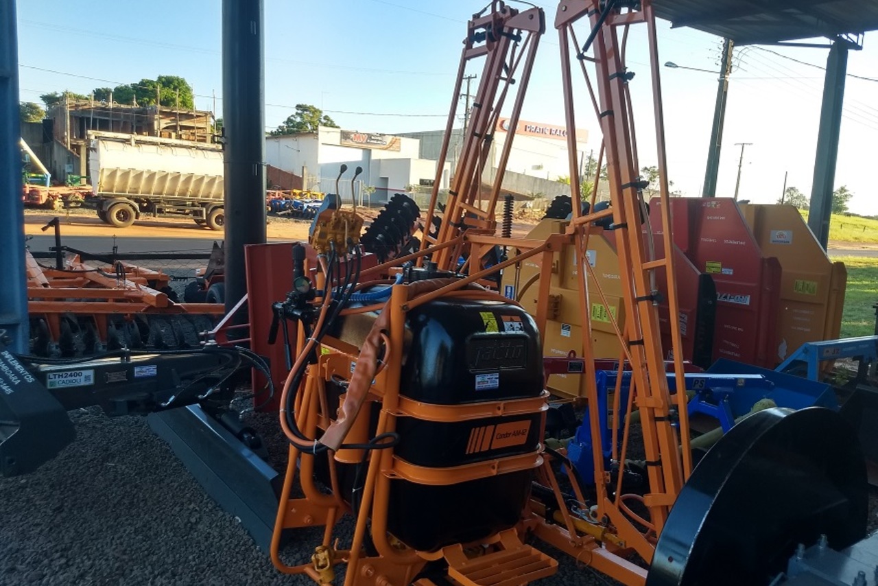 Jacto Condor AM12 - 04/04 2