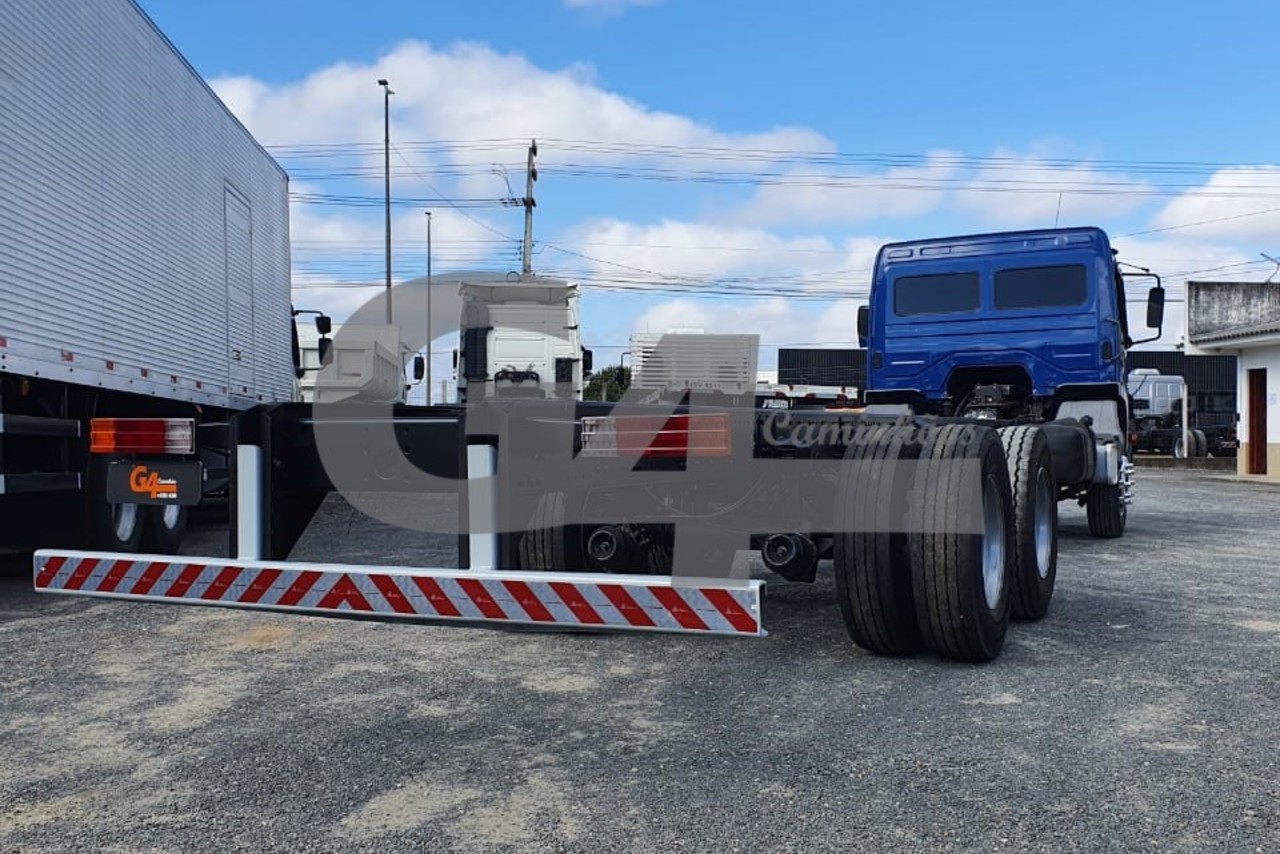 Mercedes Benz Atego 2425 - 06/06 3