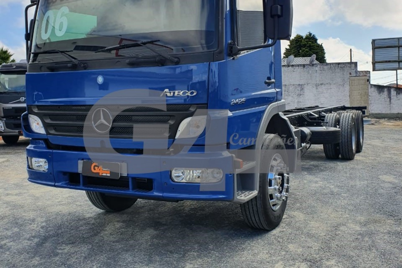 Mercedes Benz Atego 2425 - 06/06 10