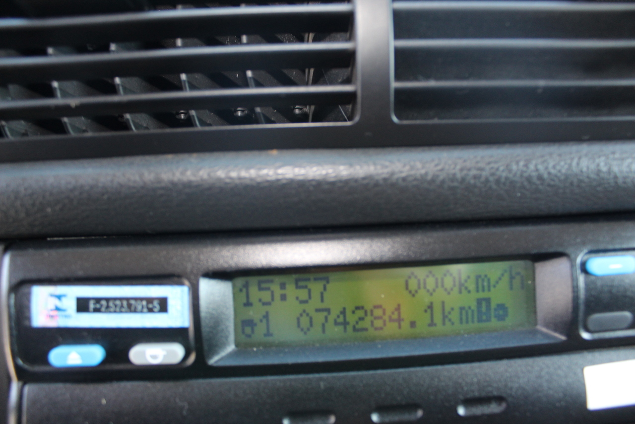 Volkswagen 8 160 - 15/15 17