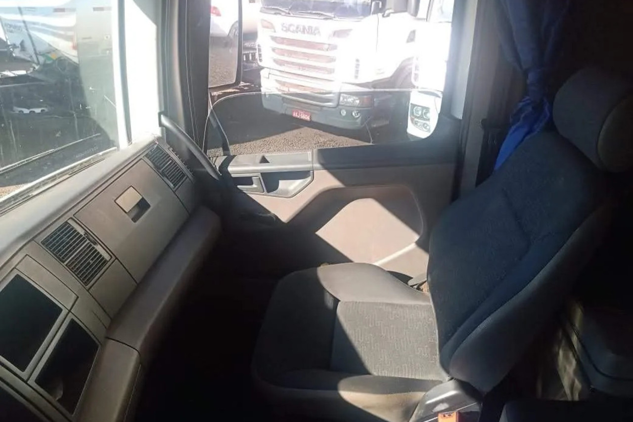 Volkswagen 24-280 E Constellation 6x2 - 13/13 8