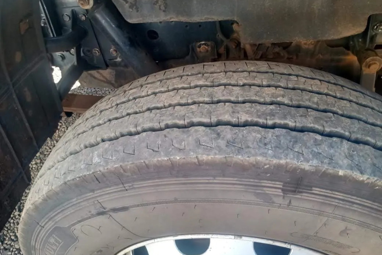 Volkswagen 24-280 E Constellation 6x2 - 13/13 12