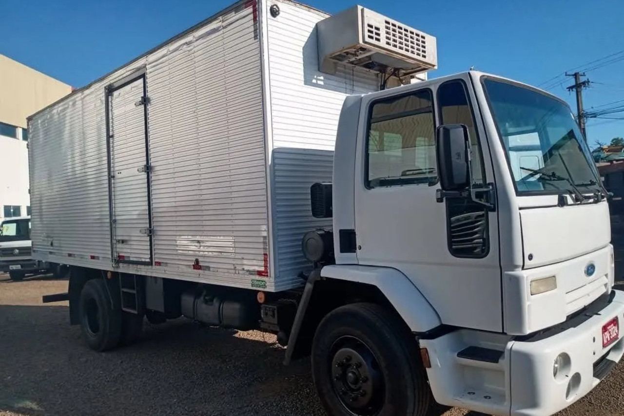 Ford Cargo1317 - 08/08 4