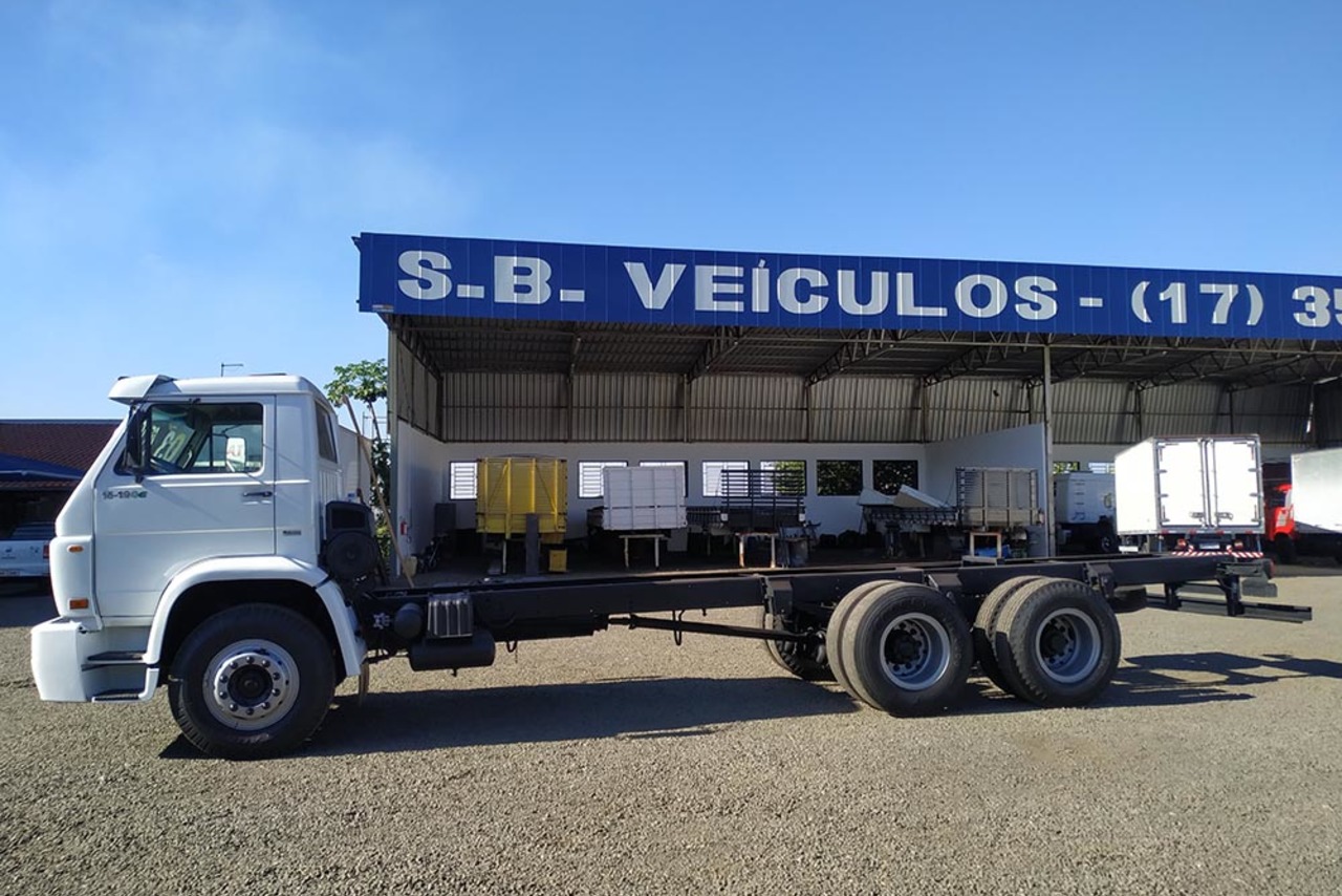 Volkswagen 15-190 - 03/03 9