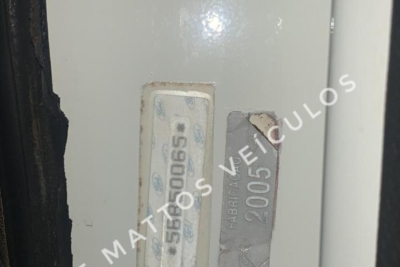 Ford Cargo1317 - 05/05 13