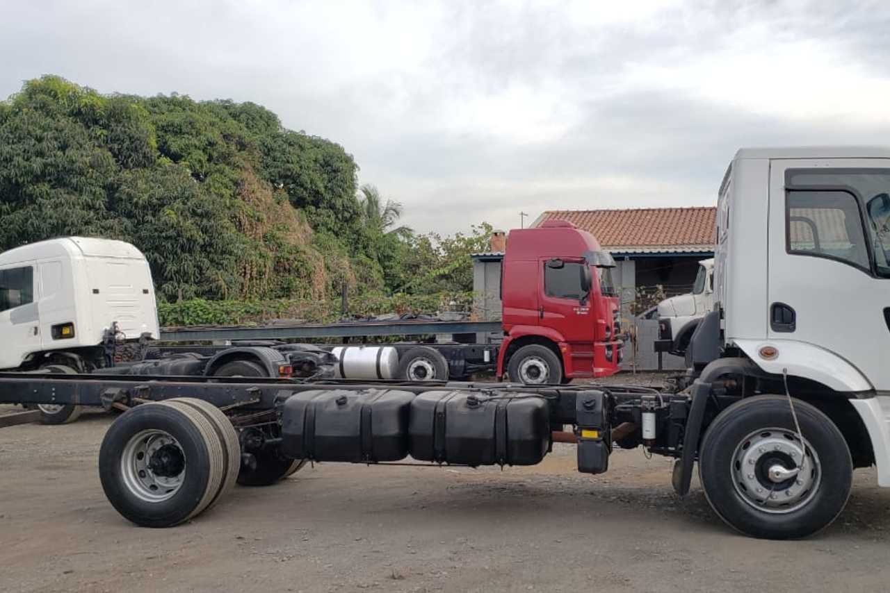 Ford Cargo 1519 - 12/13 5