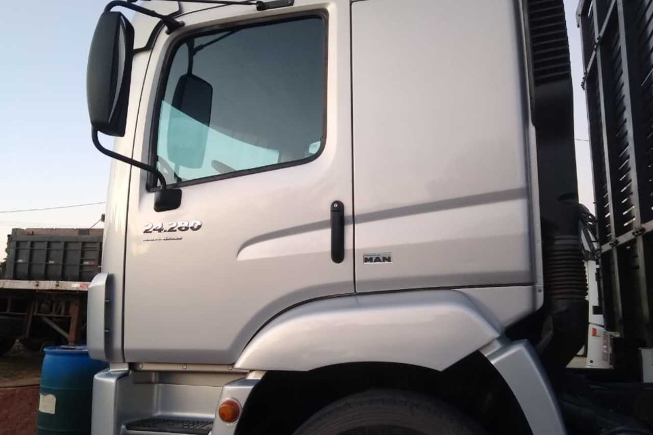 Volkswagen 24-280 E Constellation 6x2 - 13/13 5