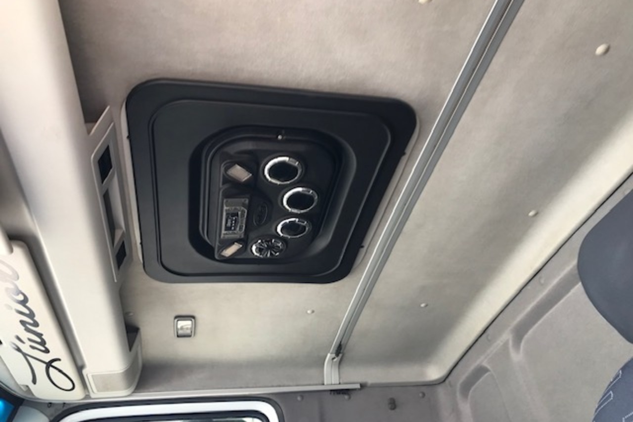 Volkswagen 24-280 E Constellation 6x2 - 14/14 9