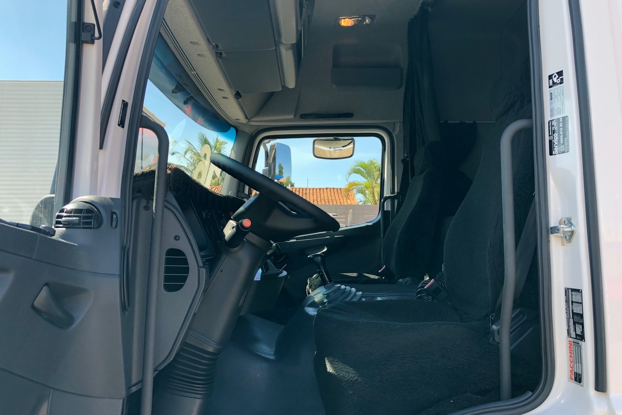 Mercedes Benz Atego 2426 - 16/16 8