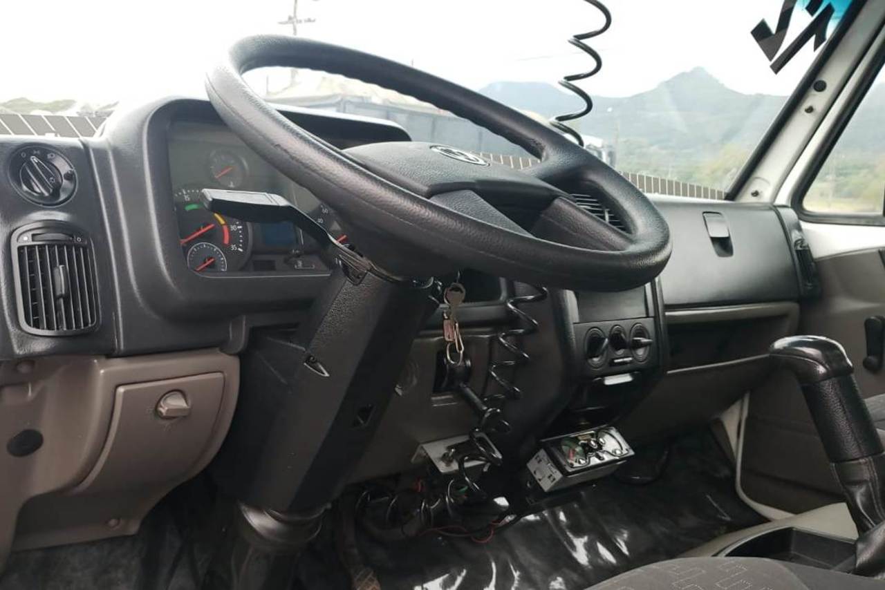 Volkswagen 8 160 - 12/12 11
