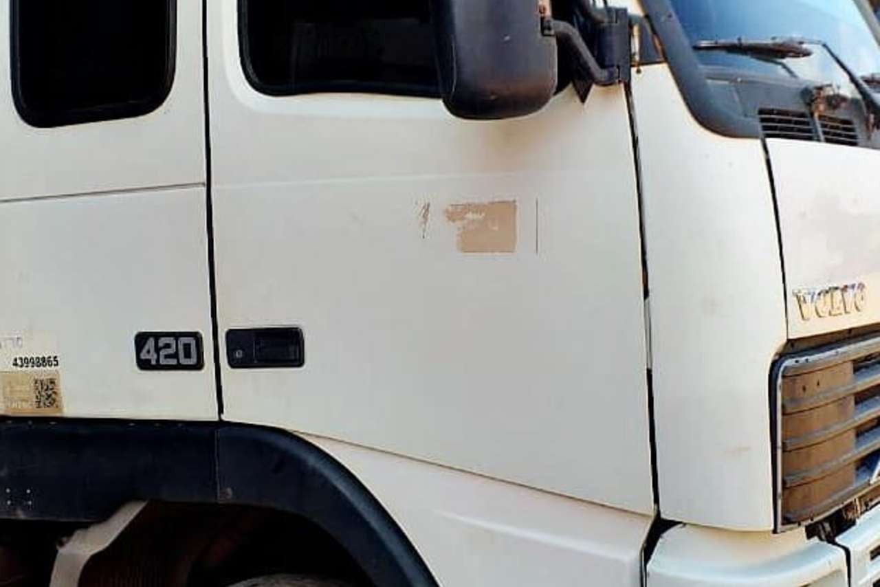 Volvo FH12 420 - 02/02 2