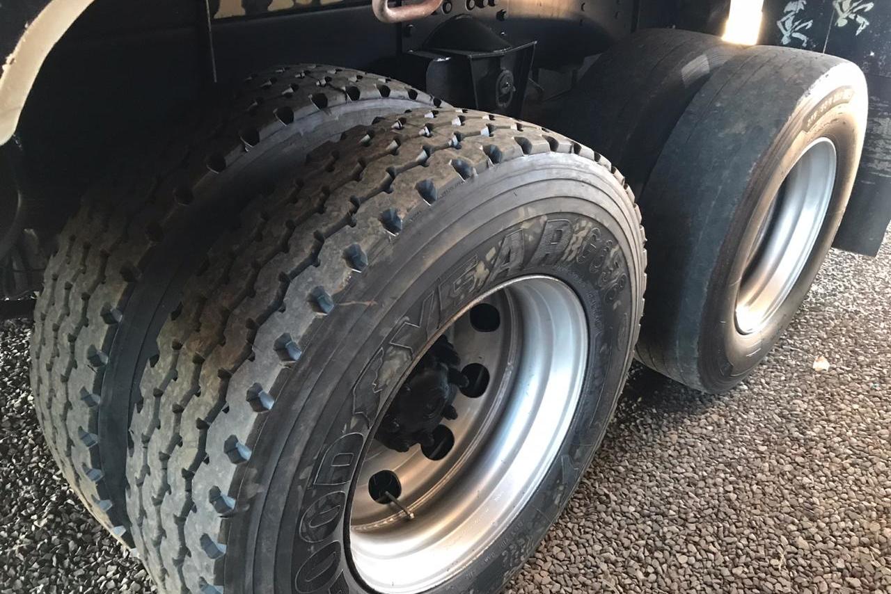 Mercedes Benz MB 2324 - 13/13 9